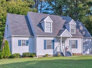 1712 Breezy Pines Ct, Chesapeake, VA 23321