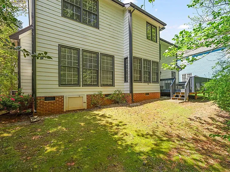 8100 Knebworth Ct — Photo 11