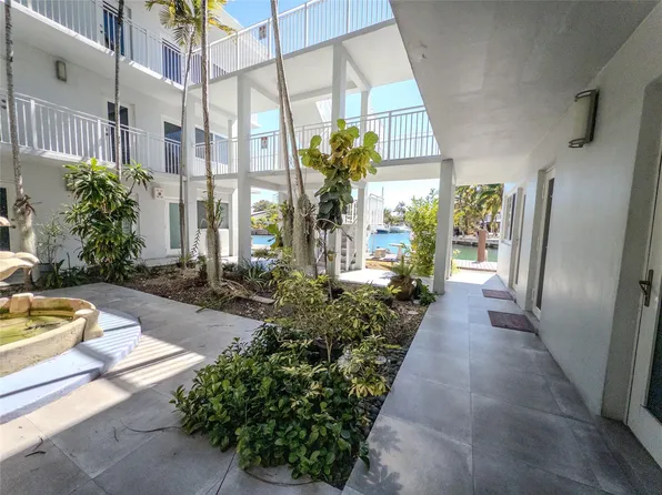 2430 NE 135th Street #302, North Miami, FL 33181