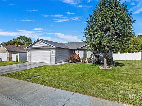 3rd image of 1235 Golden Pheasant Dr