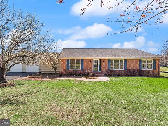 2nd image of 13840 Barnhouse Pl