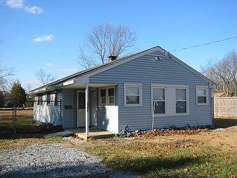 1st image of 256 N Dennis Dr