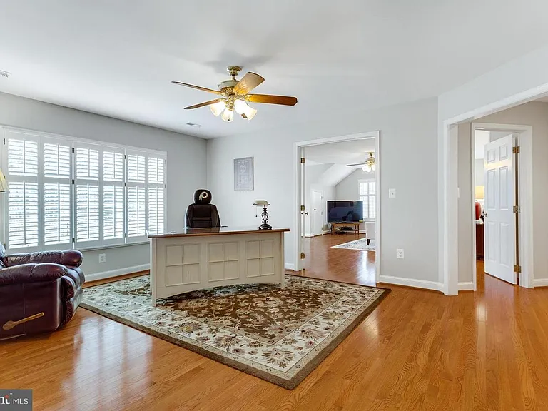 1207 Artnauman Ct — Photo 27