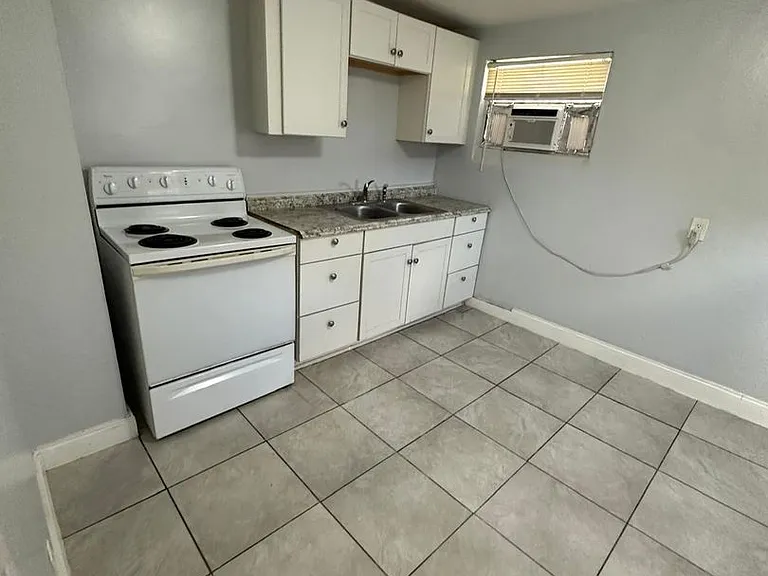 1785 Mount Herman St — Photo 4