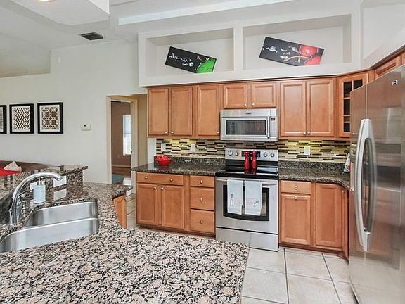 5th image of 5415 Pine Bay Dr