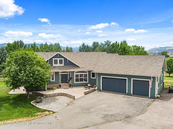 2nd image of 227 N Meadow Dr