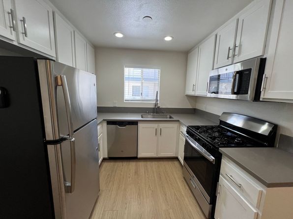 5401 E Anaheim Rd APT 204