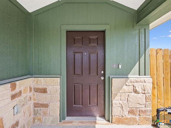 5th image of 781 Freedom Cir
