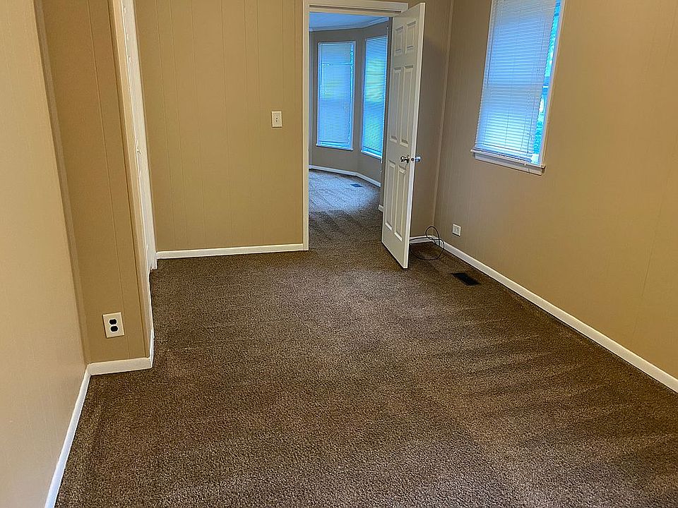 1st image of 2044 N 22nd St