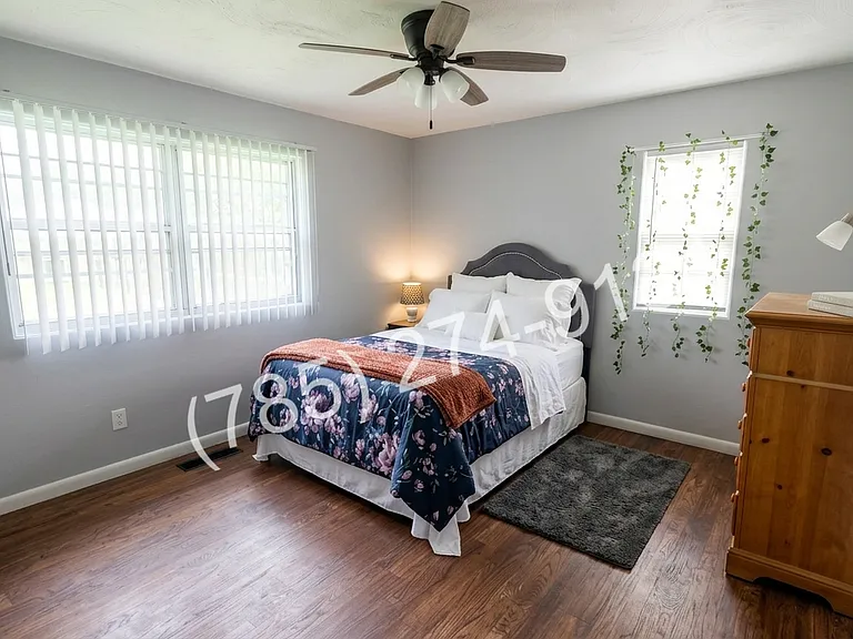 512 W Cloud St — Photo 3