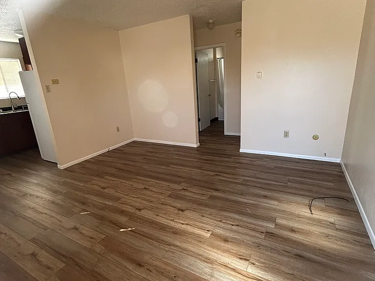 2615 Thatcher Ave #2617 — Photo 7