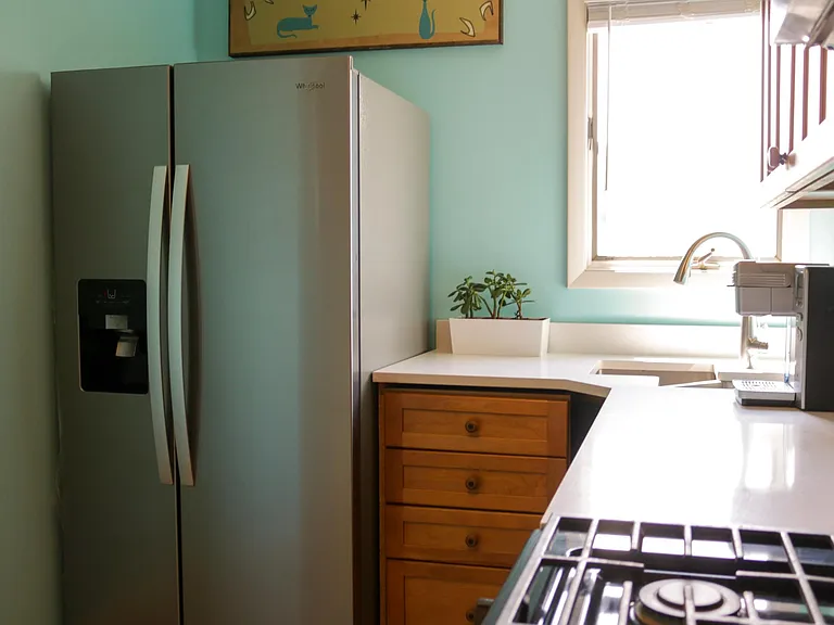 2115 Ashwood Ave #B — Photo 2