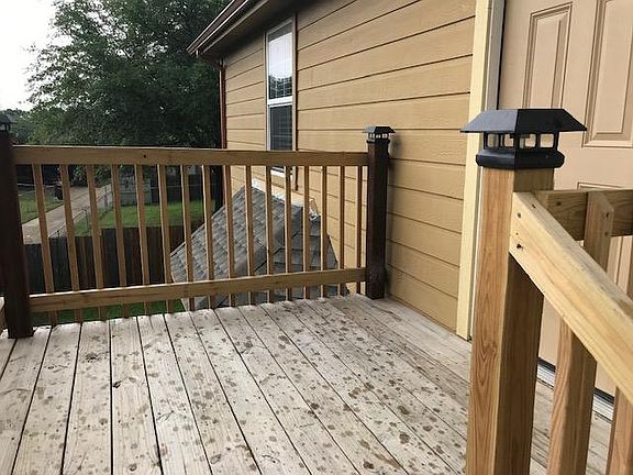 4th image of 909 Shenandoah Dr #100