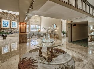 600 Parkview Dr APT 218, Hallandale Beach, FL 33009