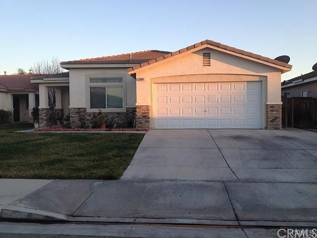 1st image of 26841 Hanford St