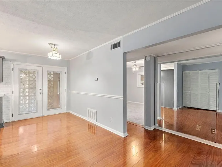1822 N Rock Springs Rd NE #7 — Photo 9