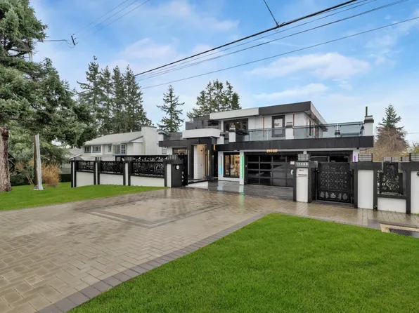 15460 Semiahmoo Ave, White Rock, BC V4B 1T8