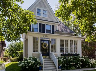 425 Meacham Ave, Park Ridge, IL 60068