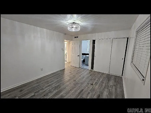 3 bed, 1.5 bath, 1008 sqft, $1,200 — Photo 2