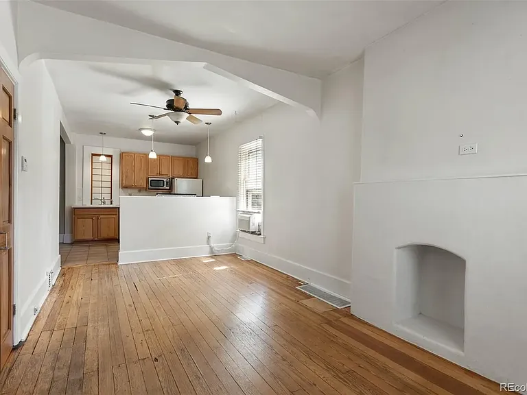 914 E Iowa Ave — Photo 24