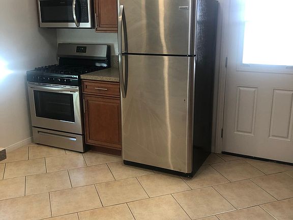 2nd image of 3461 Luna Ave