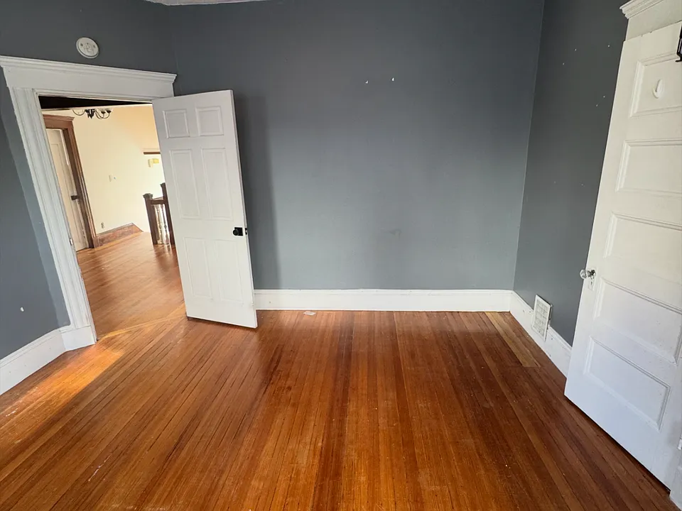 372 Quincy St