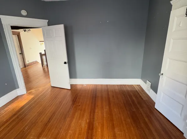 372 Quincy St, Dorchester, MA 02125