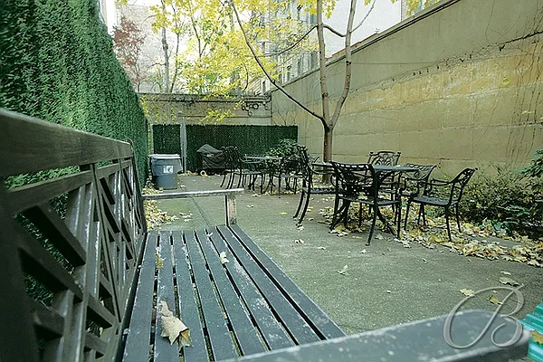 Sold by Bellmarc Realty | media 5