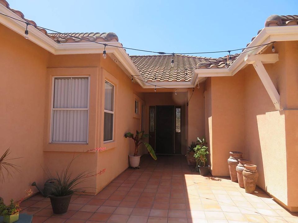 1st image of 948 Paseo La Cresta