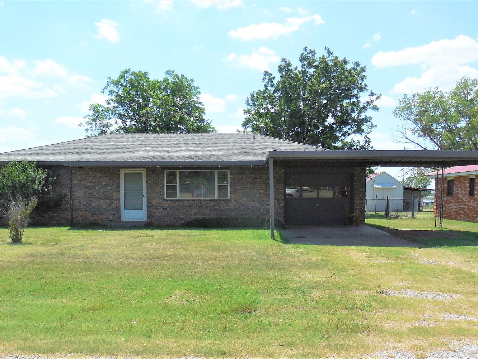 803 N Arkansas St, Shamrock, TX 79079 Zillow