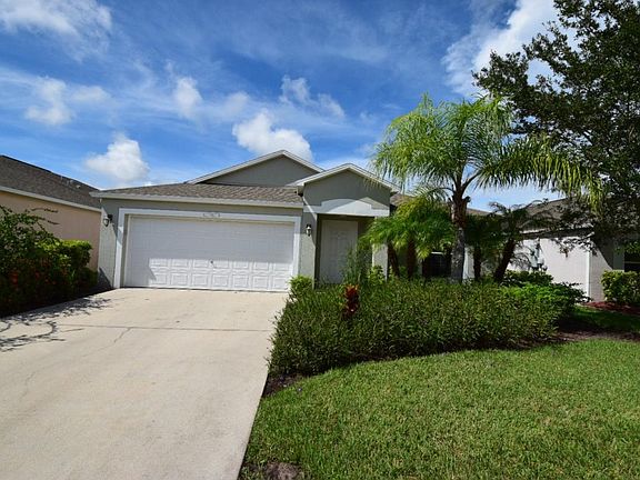 2nd image of 879 Greenleaf Cir