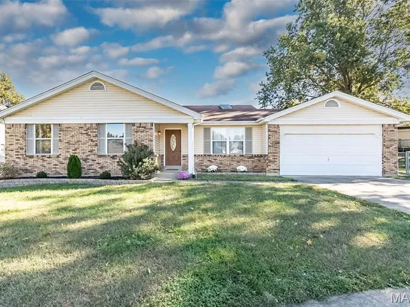 1012 Pegasus Cir, Saint Peters, MO 63376