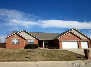 1513 William Ln, Swansea, IL