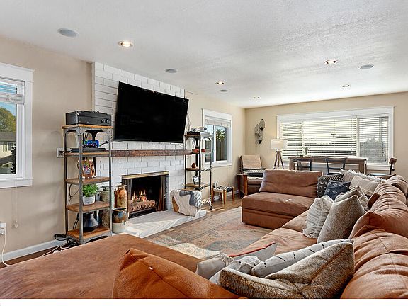 5th image of 4124 Ashwood Ct