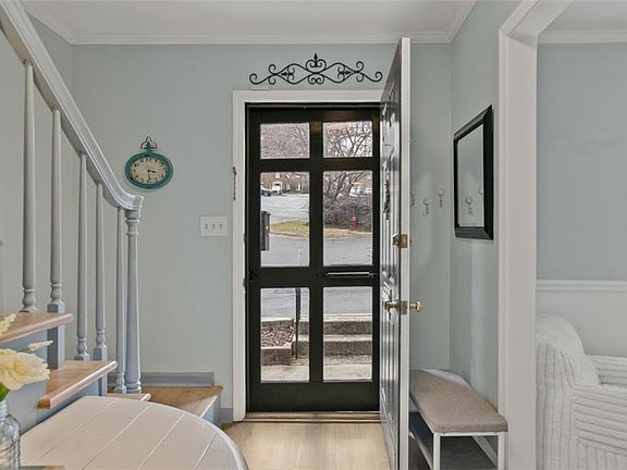 3rd image of 70 Old Ivy Rd NE #54