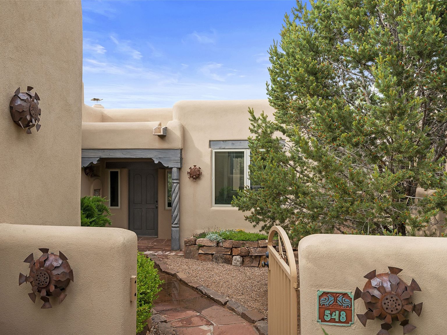 548 Los Nidos Dr, Santa Fe, Nm 87501 