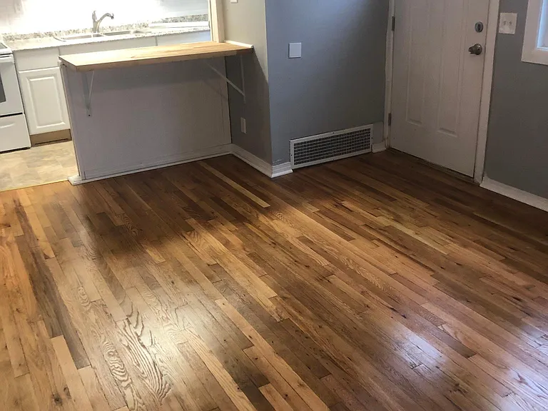 114 Cortland Cir — Photo 2