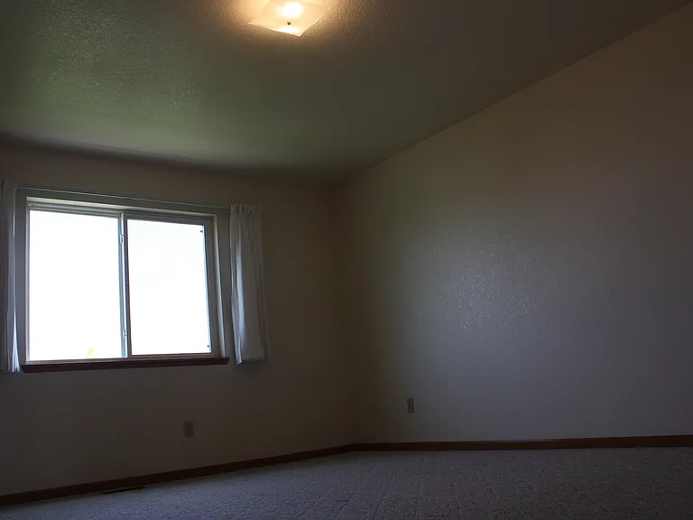 502 Haven Dr — Photo 10