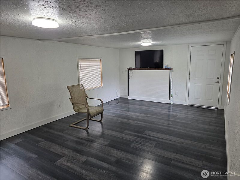 3rd image of 617 W H Street