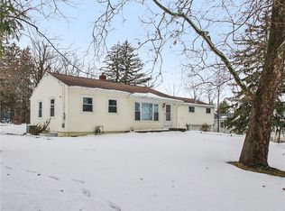 25 Church St, Bloomfield, NY 14469