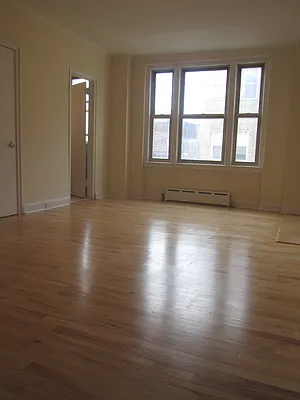 Rented by Beekman Street Realty | media 21