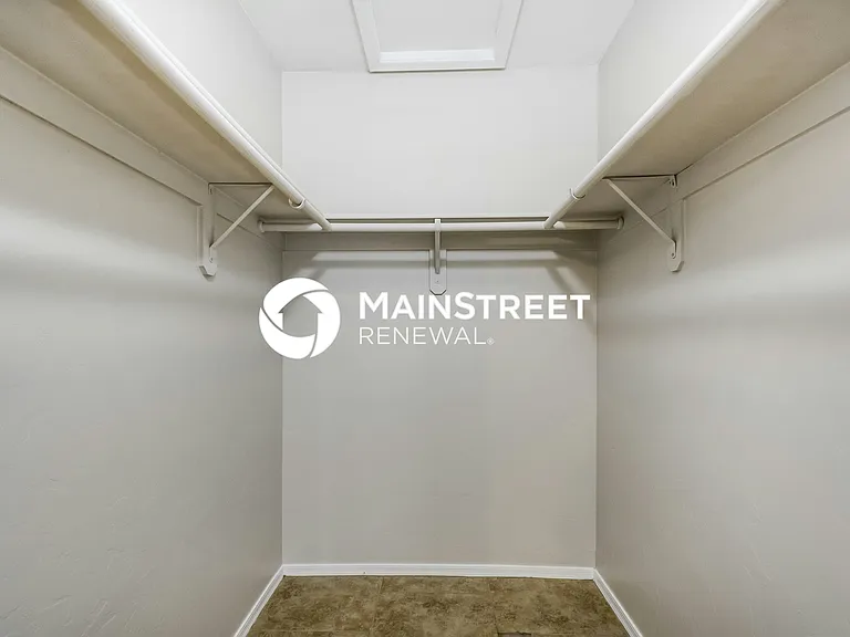 Walk In Closet