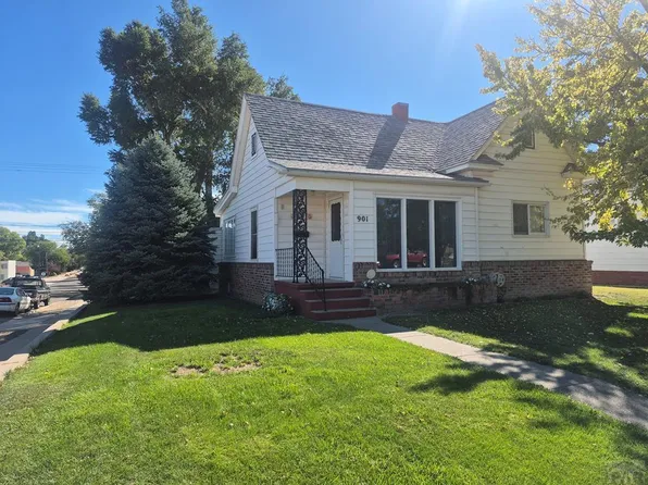 901 San Juan Ave, La Junta, CO 81050