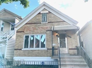 2938 S Quinn St #1F, Chicago, IL 60608