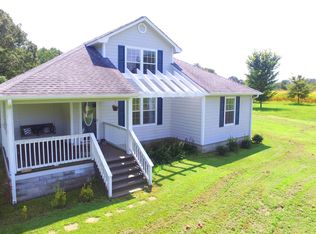 872 Honey Ln, Estill Springs, TN 37330