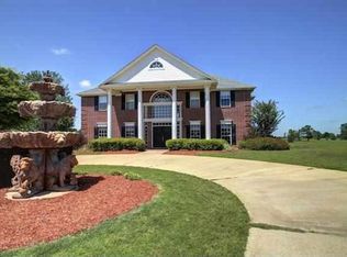 8 Tyler Ln, Hooks, TX 75561