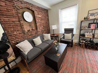 130 Myrtle St #6F, Boston, MA 02114