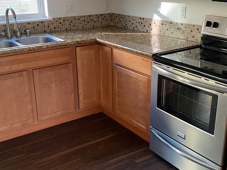 1323 S Monroe St #E — Photo 5
