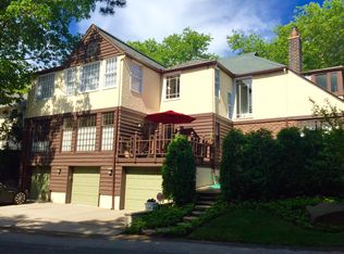 1028 Arcadian Way, Fort Lee, NJ 07024