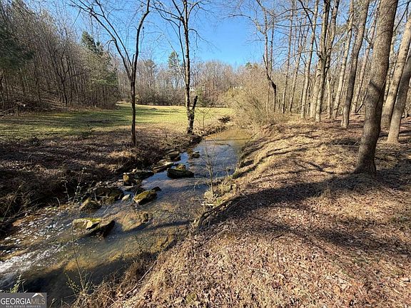 3rd image of 522 Bible Baptist Rd